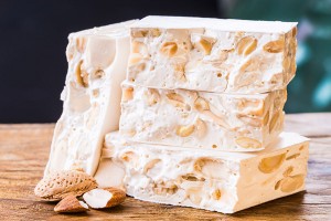 Fully automatic machine de nougat