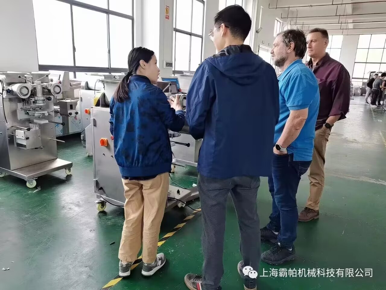 Israeli customers come to visit our factory