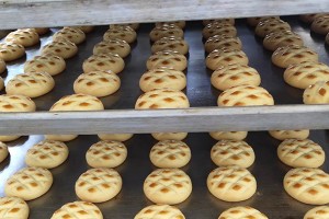 Customized large filled cookie panner machine