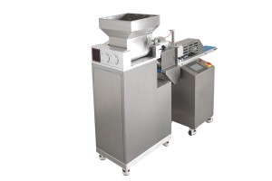 Small protein bar machine