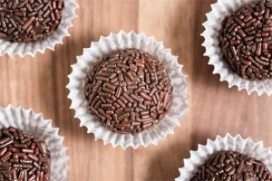 PAPA  brigadeiro making machine