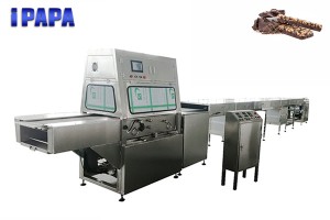 Chocolate coating machine for cereal bar