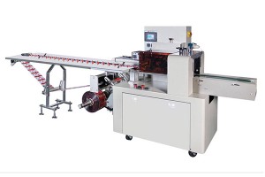 Install film roll flow packing machine for Protein ball/coconut ball