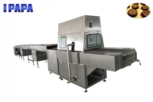 Chocolate coating machine for biscuits