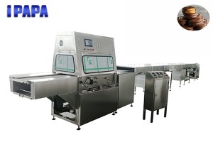 Chocolate coating machine for crakers