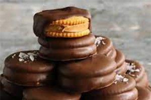 Automatic chocolate tempering mini chocolate enrober with cooling tunnel