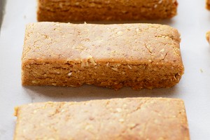 High capacity multifunction protein bar making machine