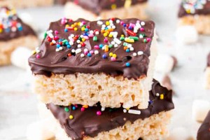 Chocolate coating machine for rice krispie treats