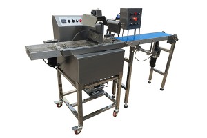 Automatic chocolate tempering mini chocolate enrober with cooling tunnel